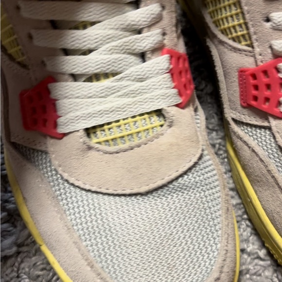 Jordan 4 Union Guava - Picture 8 of 10